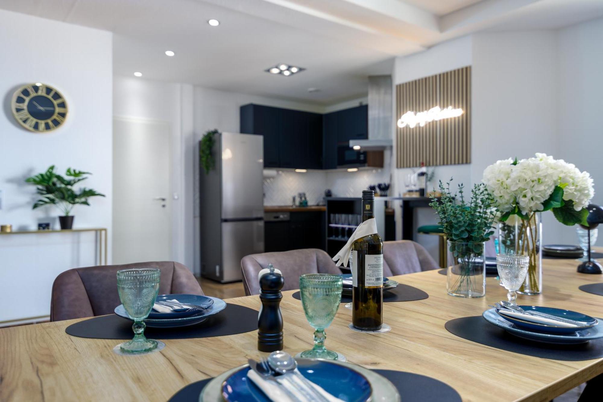 Highlife Apartment One Wiesbaden Wilhelmstrasse ภายนอก รูปภาพ