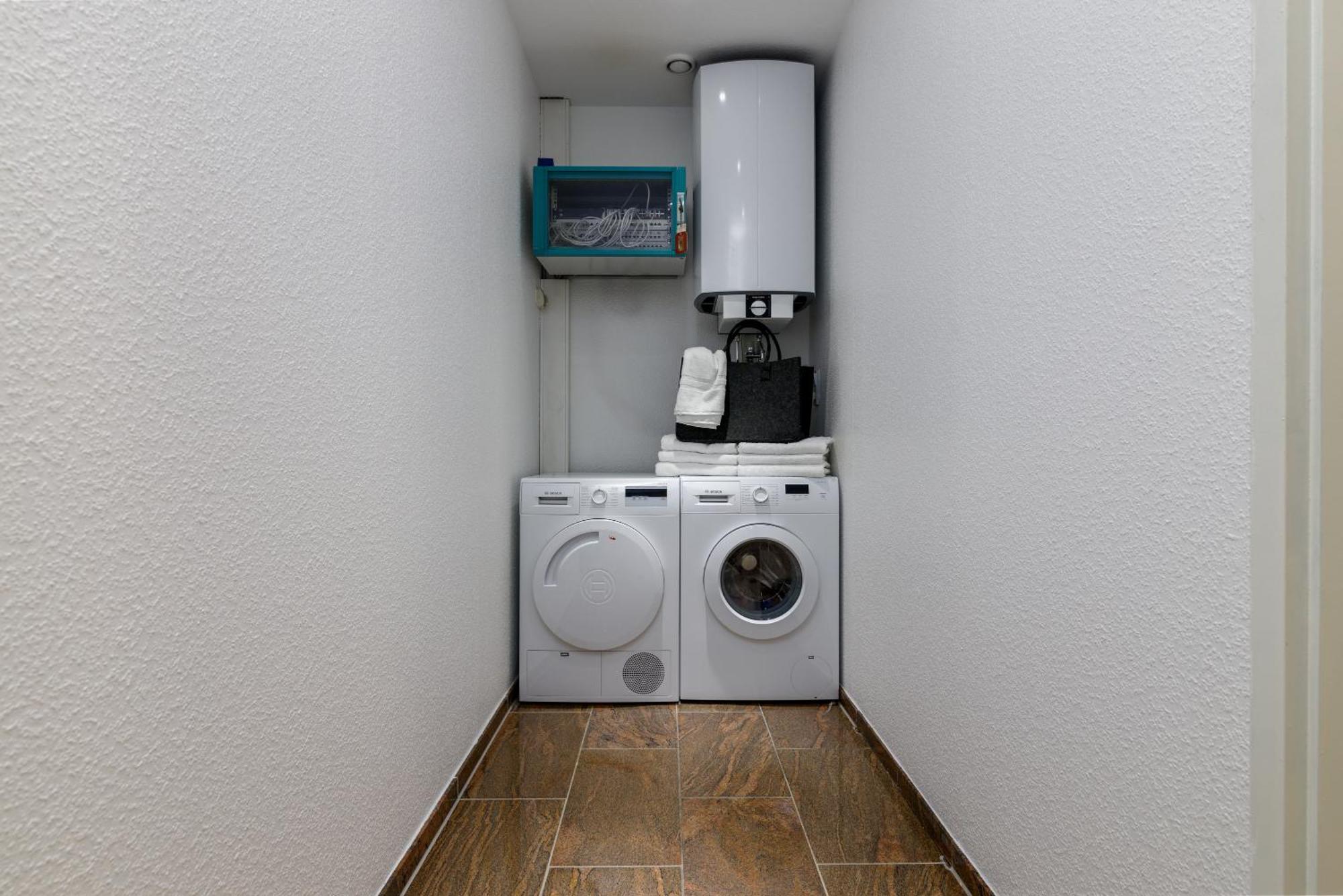 Highlife Apartment One Wiesbaden Wilhelmstrasse ภายนอก รูปภาพ